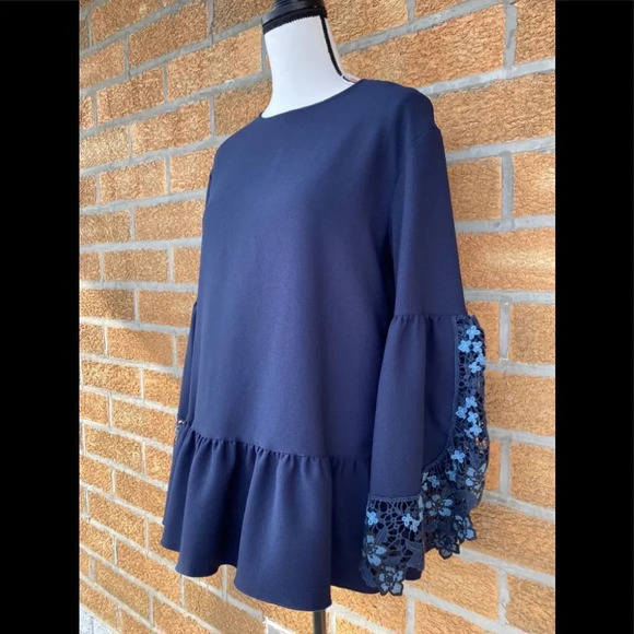 See By Chloé
Women's Blue Lace-trimmed Bell sleeve - Picture 9 of 15